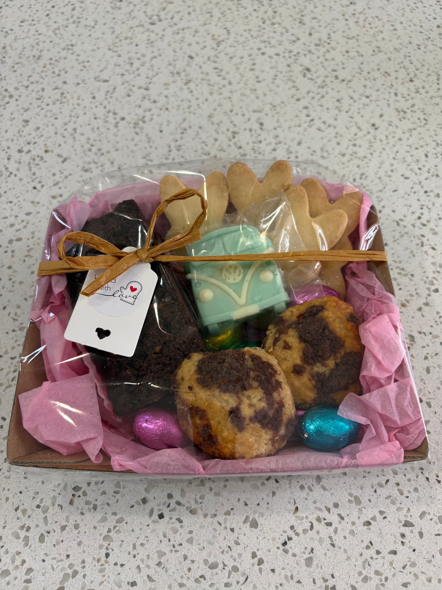 🌸 Just a Treat Choc-Kombi Easter Dessert Box (Small)